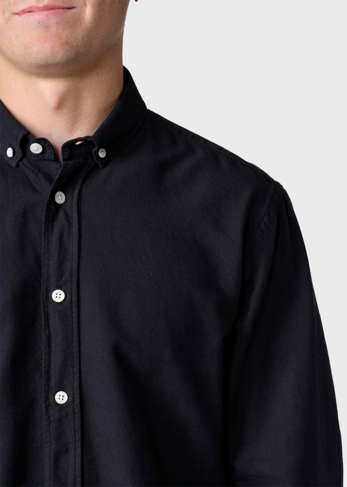 Klitmøller Collective ApS Basic shirt GOTS Shirts Black