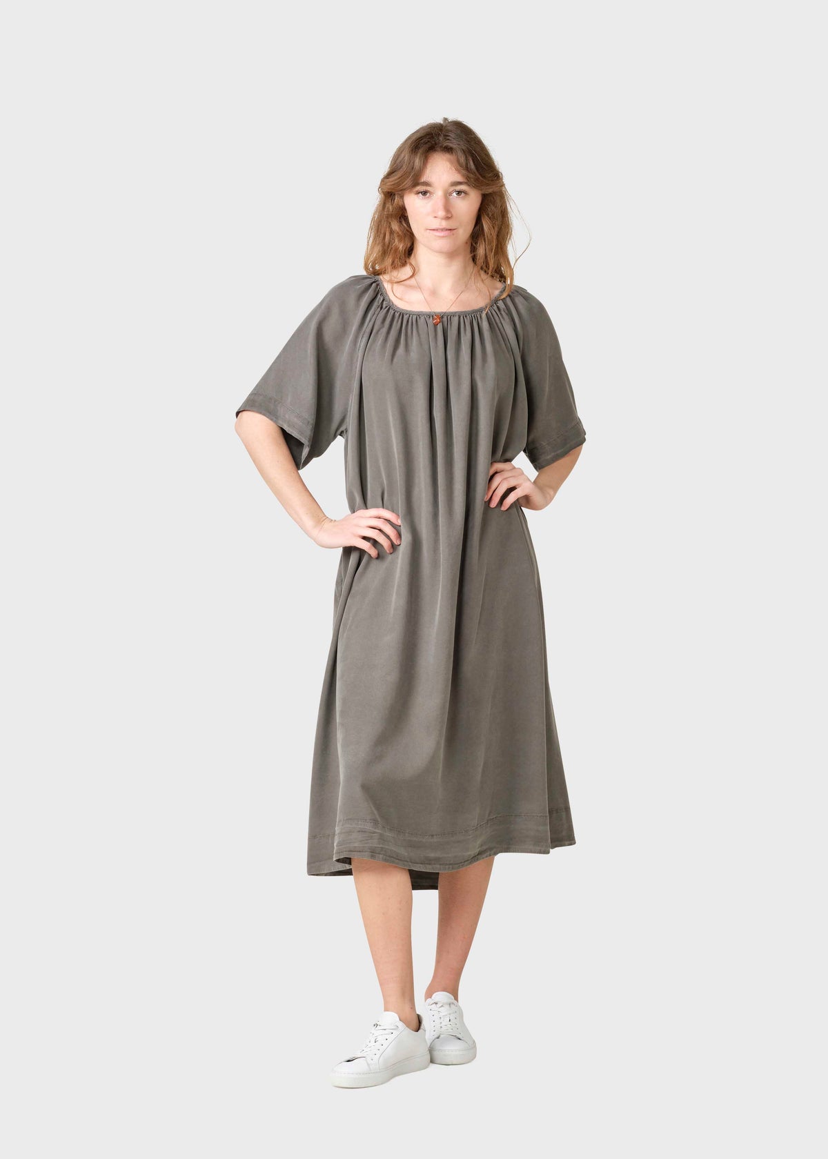 Klitmøller Collective ApS Jytte dress Dress Taupe