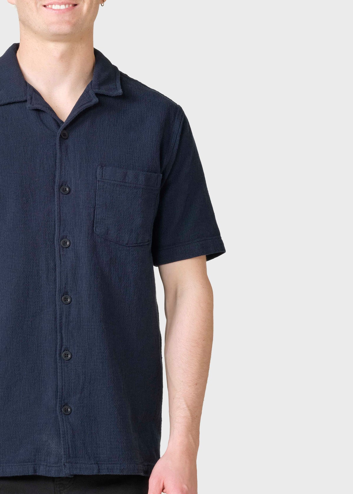 Klitmøller Collective ApS Kendal S/S shirt Shirts Navy