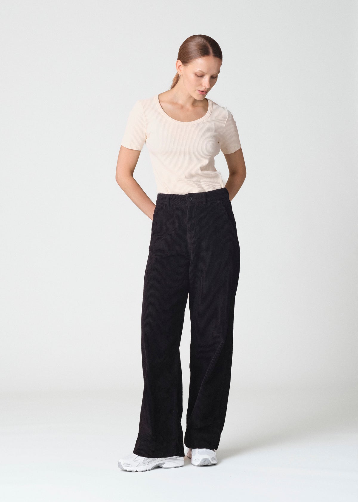 Klitmøller Collective ApS Lydia jumbo corduroy pants - Tall GOTS Pants Black