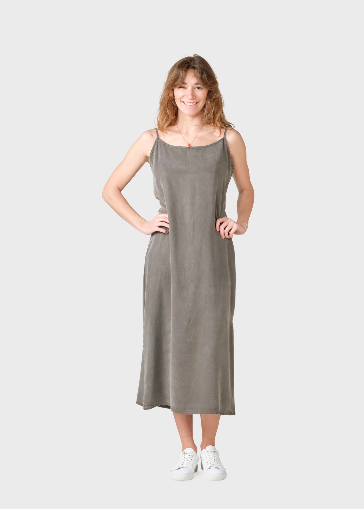 Klitmøller Collective ApS Manuella dress Dress Taupe