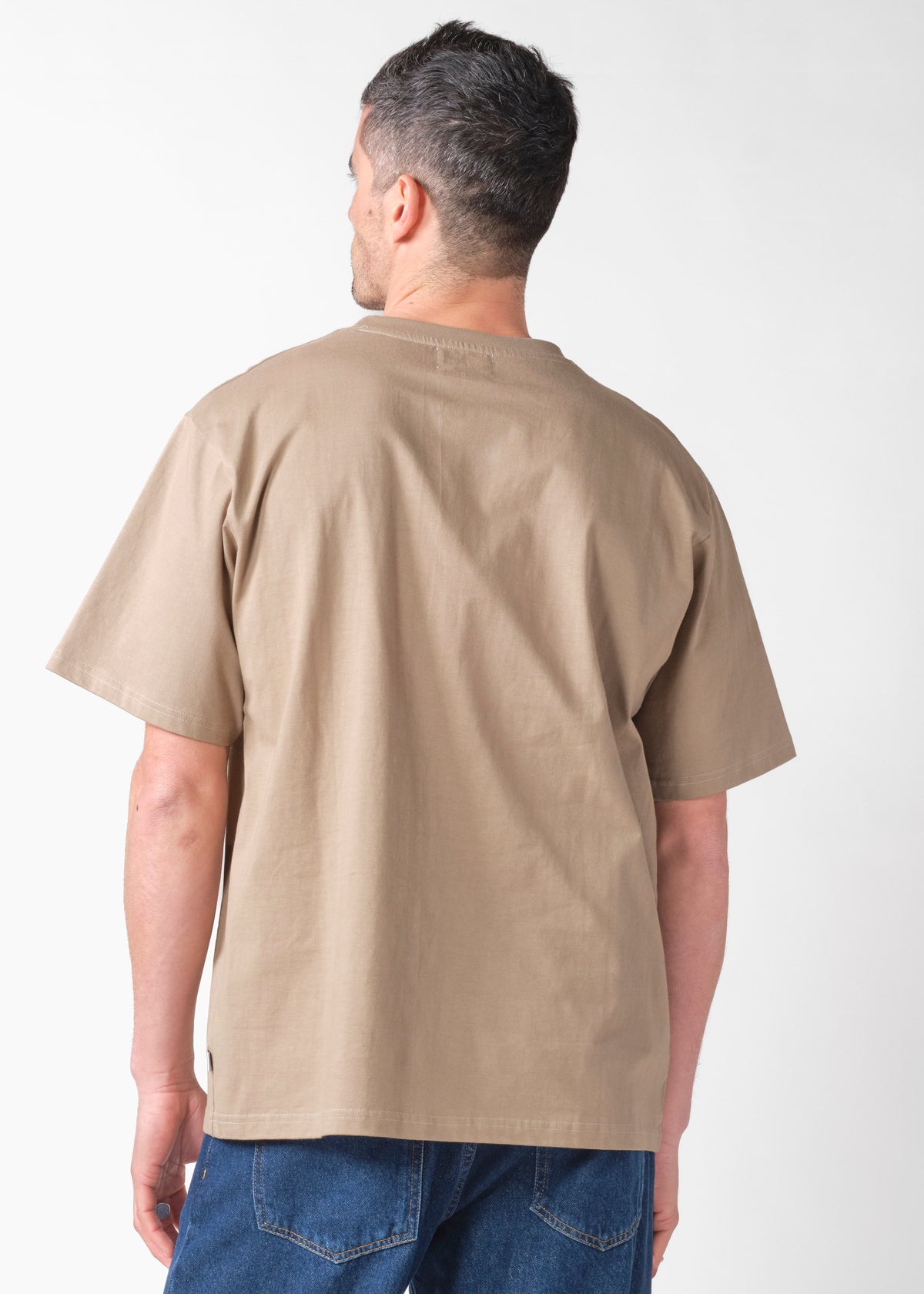 Klitmøller Collective ApS Mens boxy tee OCS T-Shirts Cashew