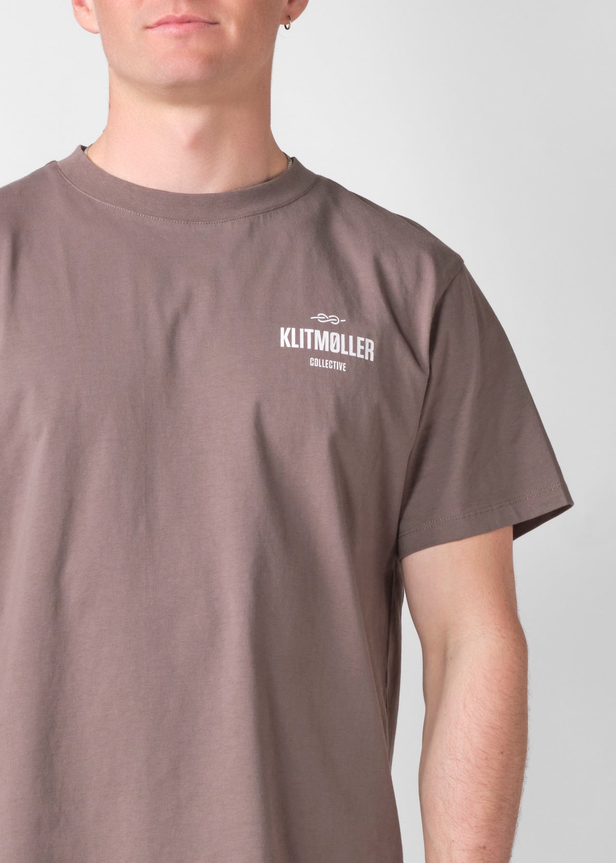 Klitmøller Collective ApS Mens small logo tee OCS T-Shirts Taupe