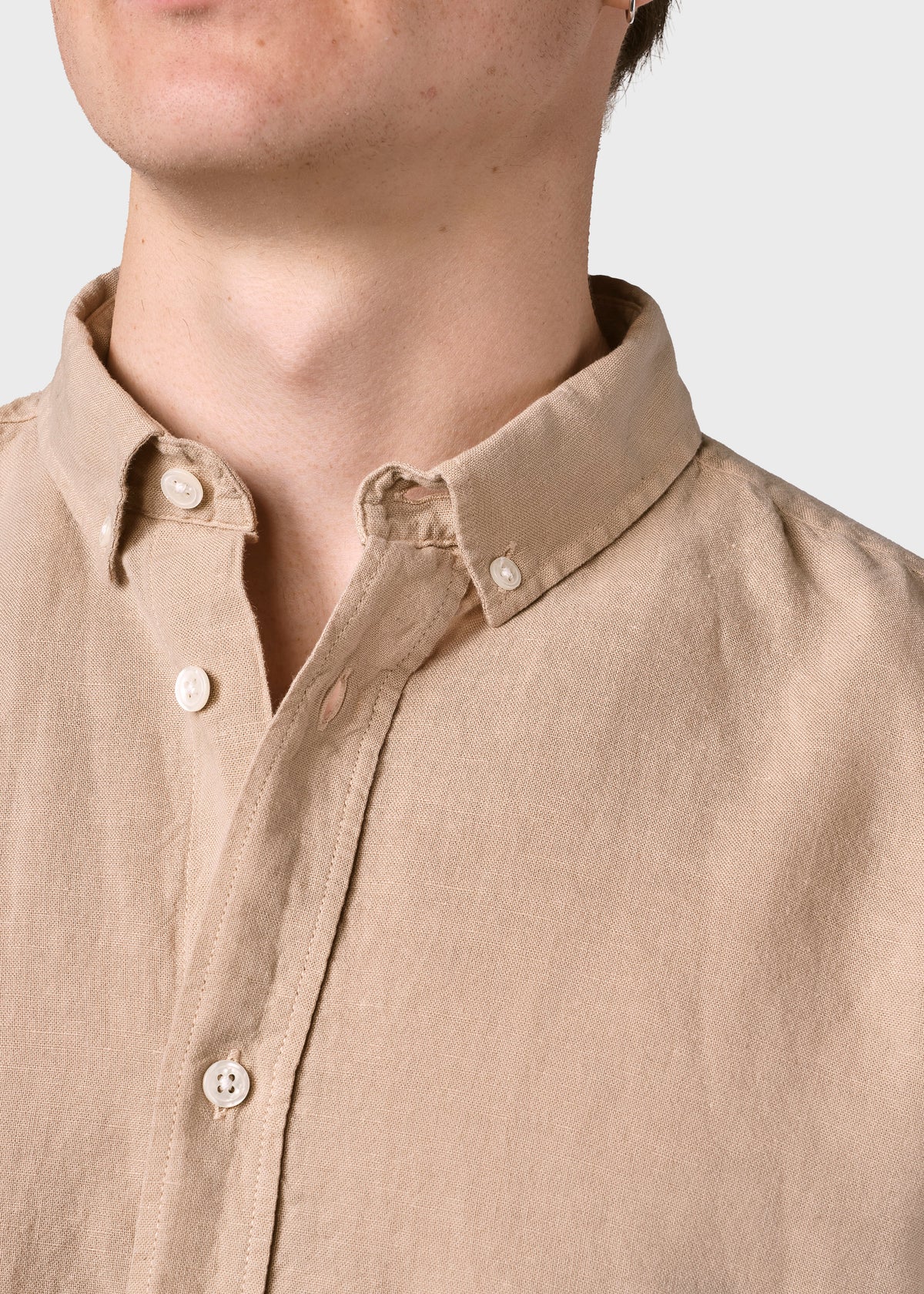 Klitmøller Collective ApS Mikkel linen shirt Shirts Sand