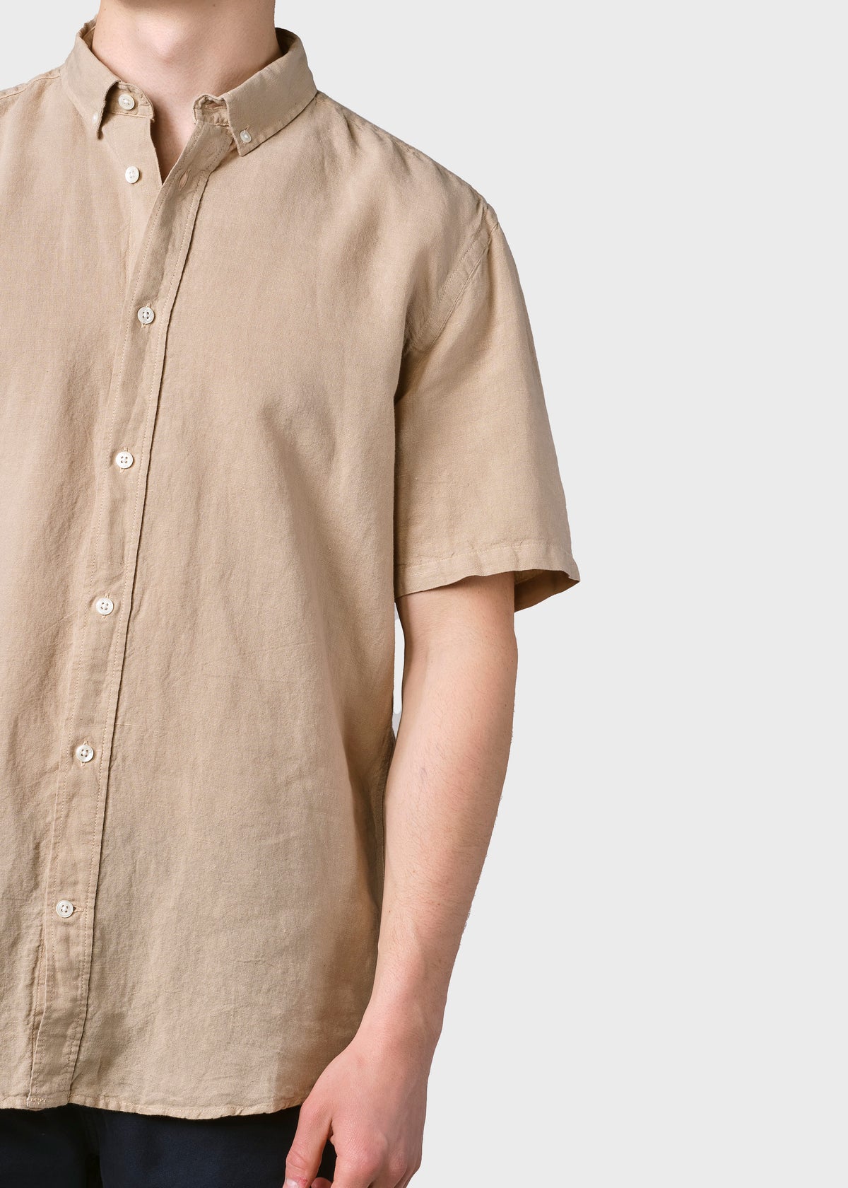 Klitmøller Collective ApS Mikkel linen shirt Shirts Sand