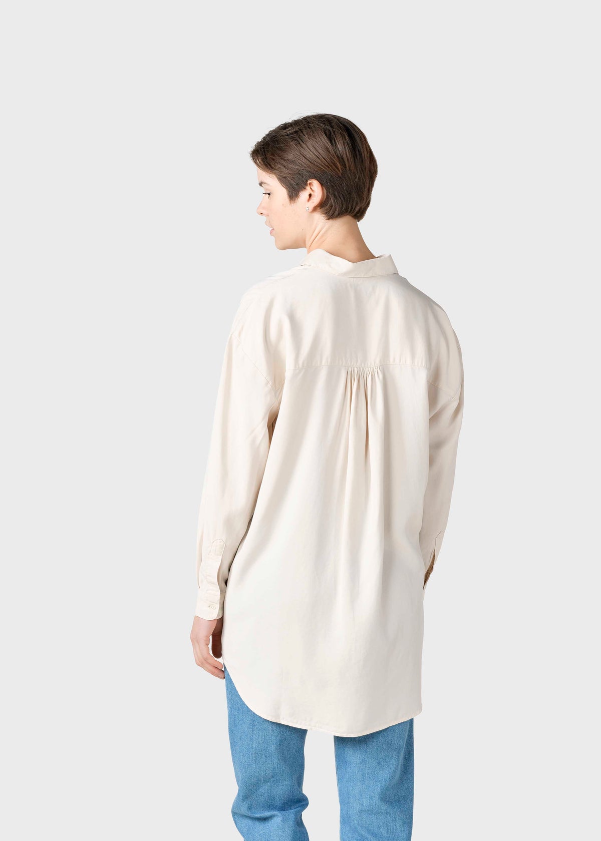 Klitmøller Collective ApS Ofelia lyocell shirt Shirts Pastel sand