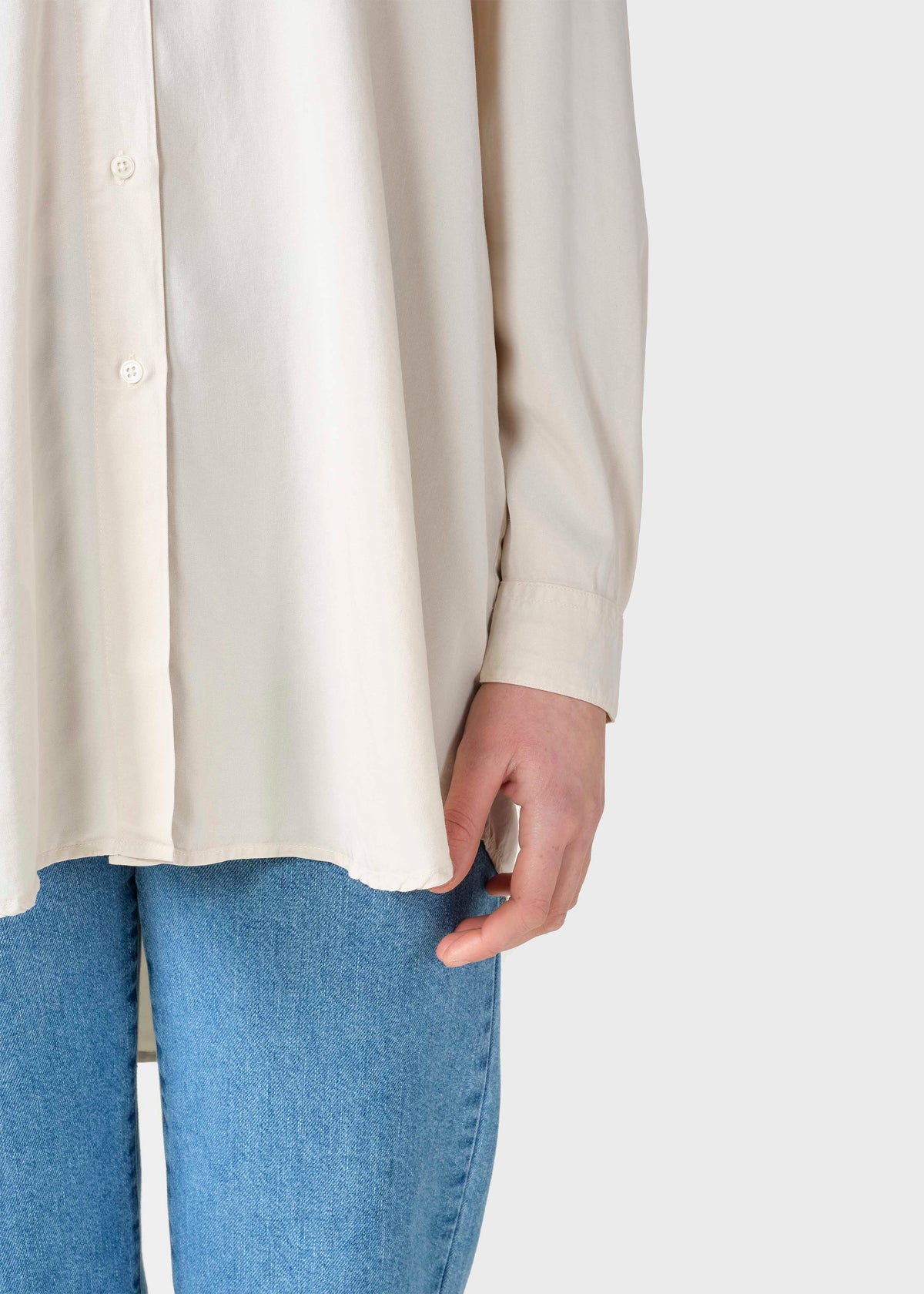 Klitmøller Collective ApS Ofelia lyocell shirt Shirts Pastel sand