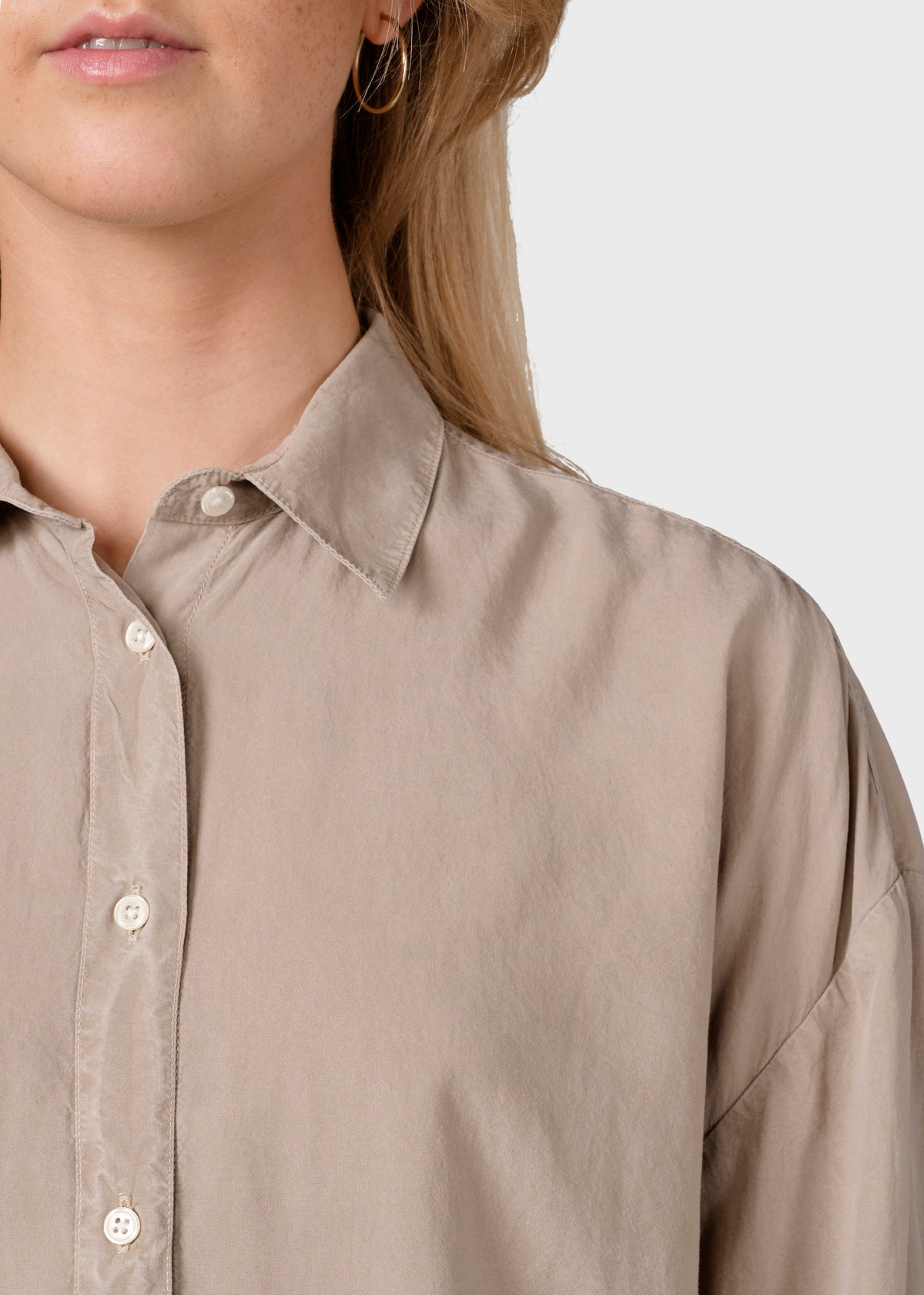 Klitmøller Collective ApS Oline shirt Shirts Sand