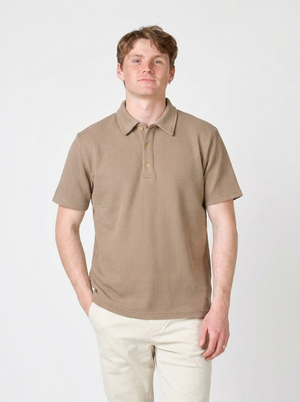 Klitmøller Collective ApS Banks polo tee OCS T-Shirts Cashew