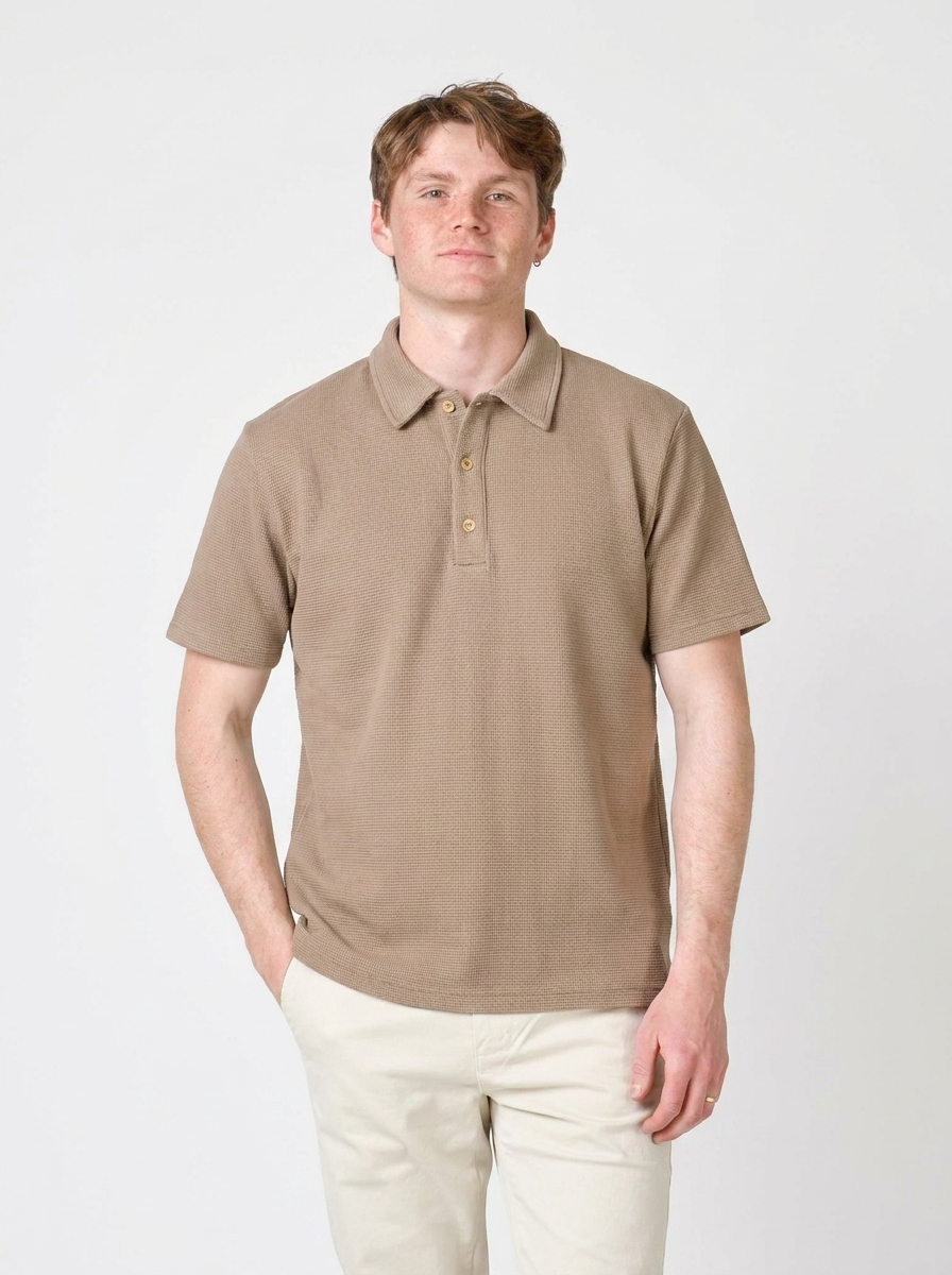 Klitmøller Collective ApS Banks polo tee OCS T-Shirts Cashew