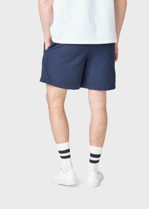 Klitmøller Collective ApS Bertram seersucker shorts  Walkshorts White/navy/ocean overdye