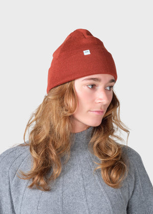Klitmøller Collective ApS Fine rib beanie Beanies Rust