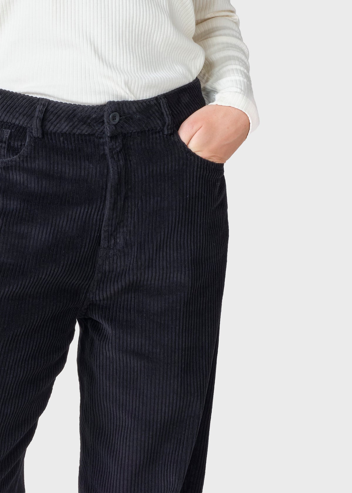 Klitmøller Collective ApS Gwen jumbo corduroy pants GOTS Pants Black