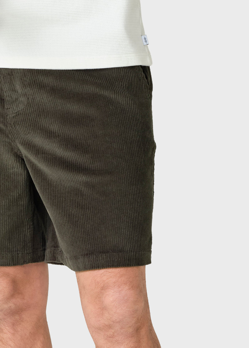 Klitmøller Collective ApS Jarvis cord shorts Walkshorts Olive