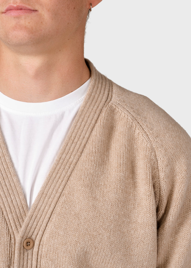 Klitmøller Collective ApS Leo knit cardigan Knitted sweaters Sand