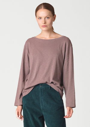 Klitmøller Collective ApS Mila wide neck L/S tee OCS T-Shirts Taupe