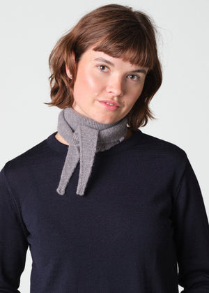 Klitmøller Collective ApS Violet small knit scarf Scarfs Light grey