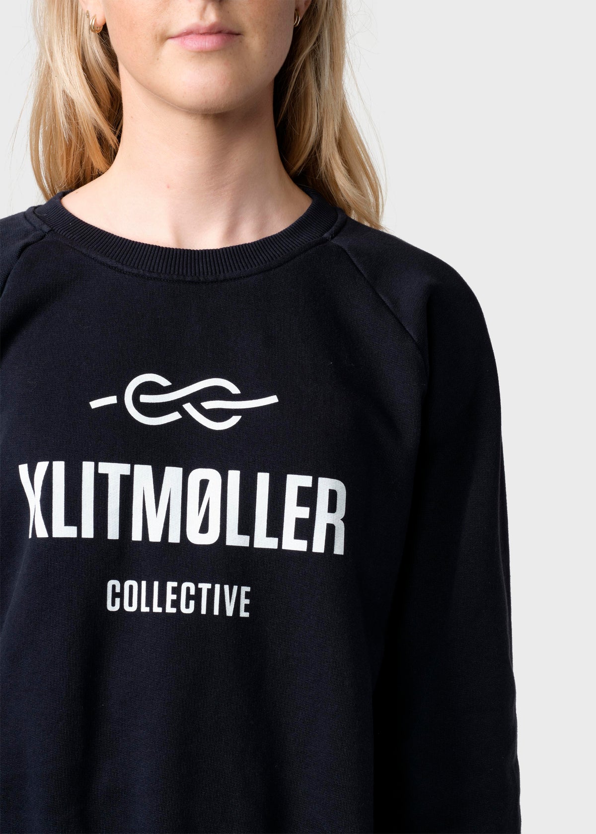 Klitmøller Collective ApS  Maja logo crew Sweatshirts Black